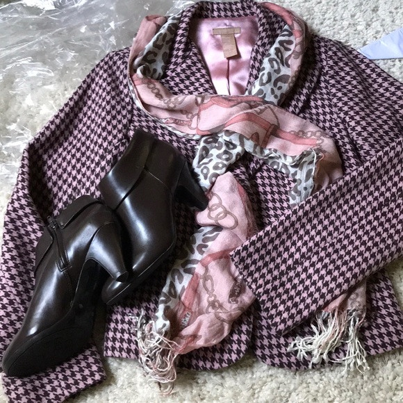 Pink and Brown Houndstooth Blazer - Picture 2 of 11